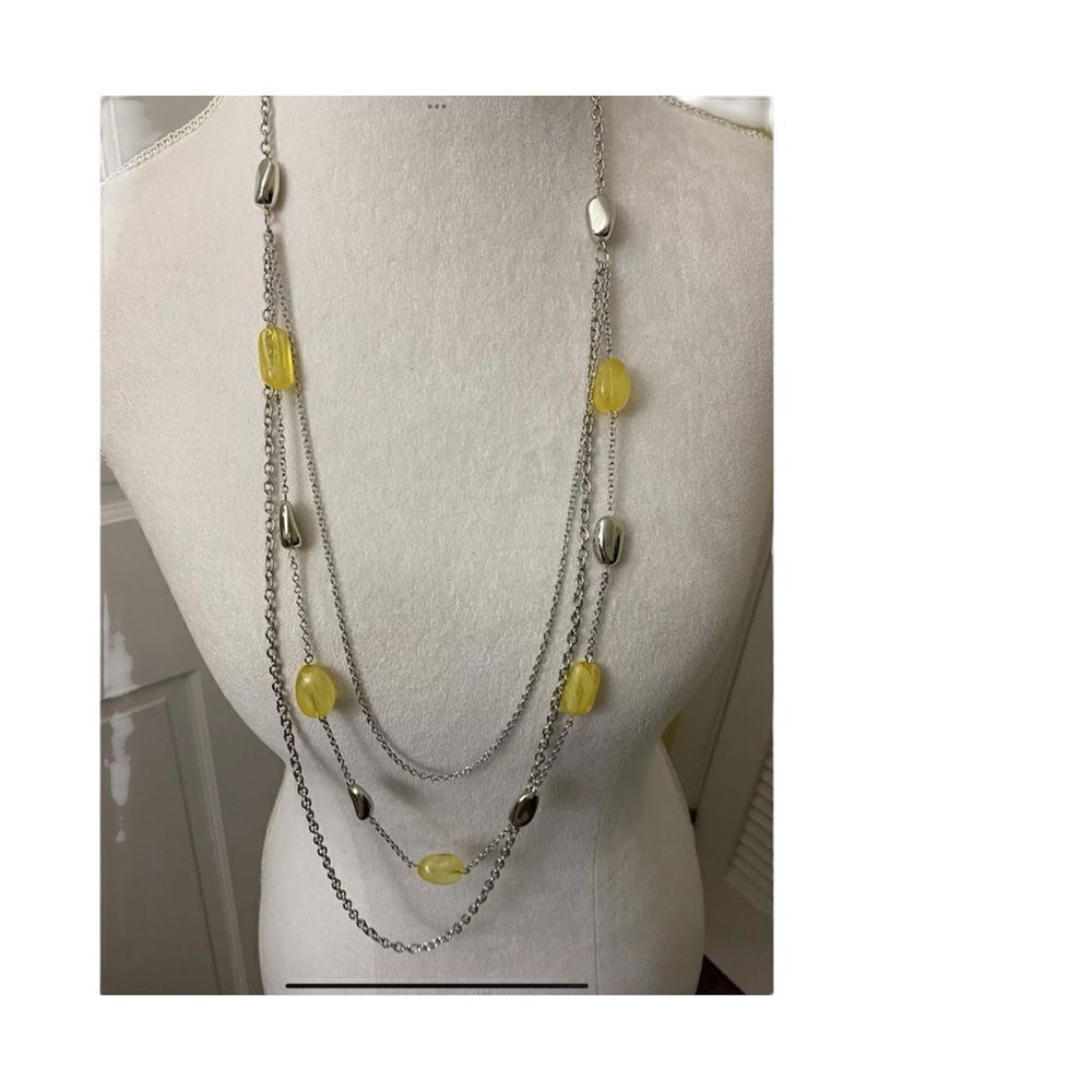 🌼🌼Paparazzi Vacay mode yellow necklace with earrings NWT🌼🌼